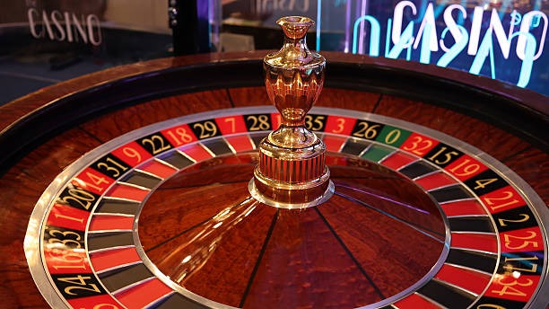 Live dealer tables for football fans Live dealer tables for football fans